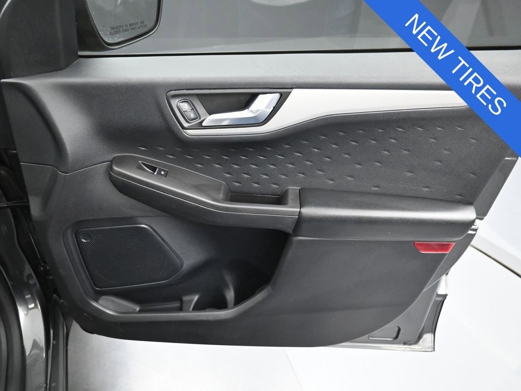 Used 2020 Ford Escape SEL AWD/4WD image 36