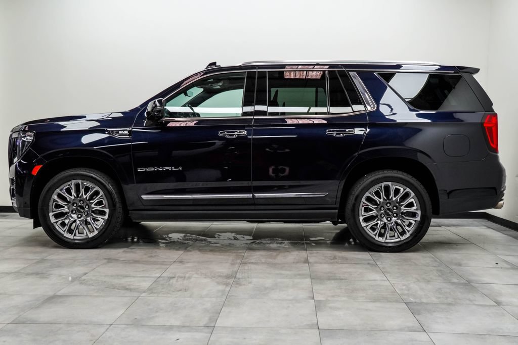 Used 2023 GMC Yukon Denali Ultimate AWD/4WD image 10