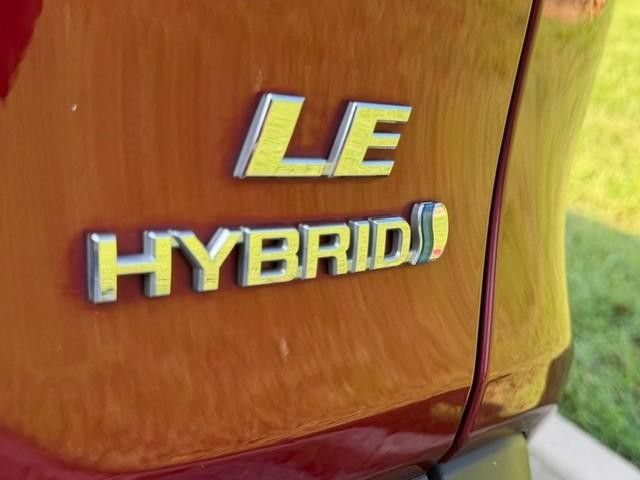 Certified 2023 Toyota RAV4 LE AWD/4WD image 8