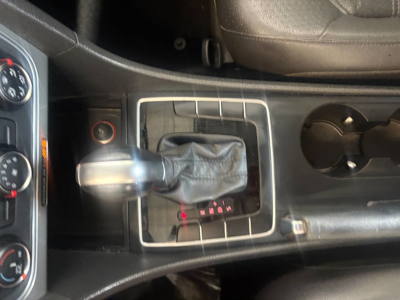 Used 2015 Volkswagen Passat 1.8T Wolfsburg Edition image 13