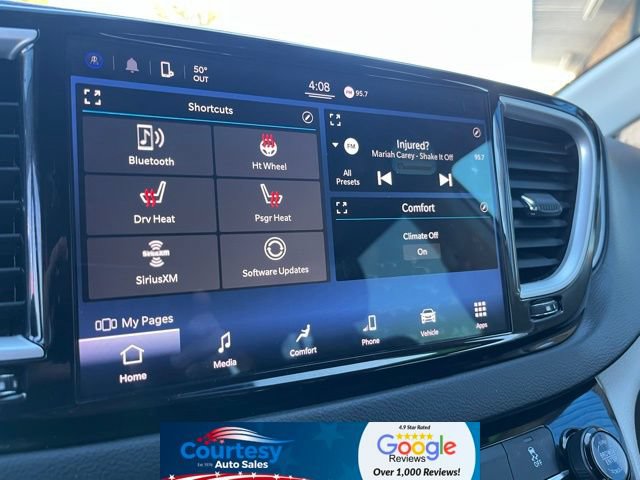 Used 2022 Chrysler Pacifica Touring-L FWD image 3