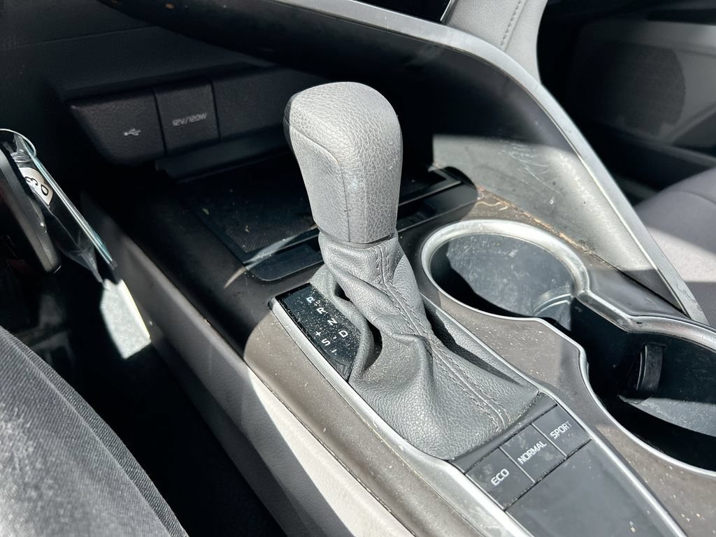 Used 2024 Toyota Camry LE FWD image 25