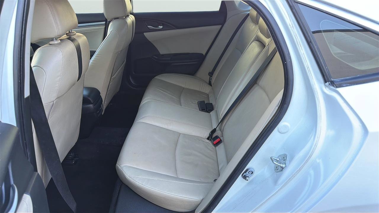 Used 2018 Honda Civic Touring image 20