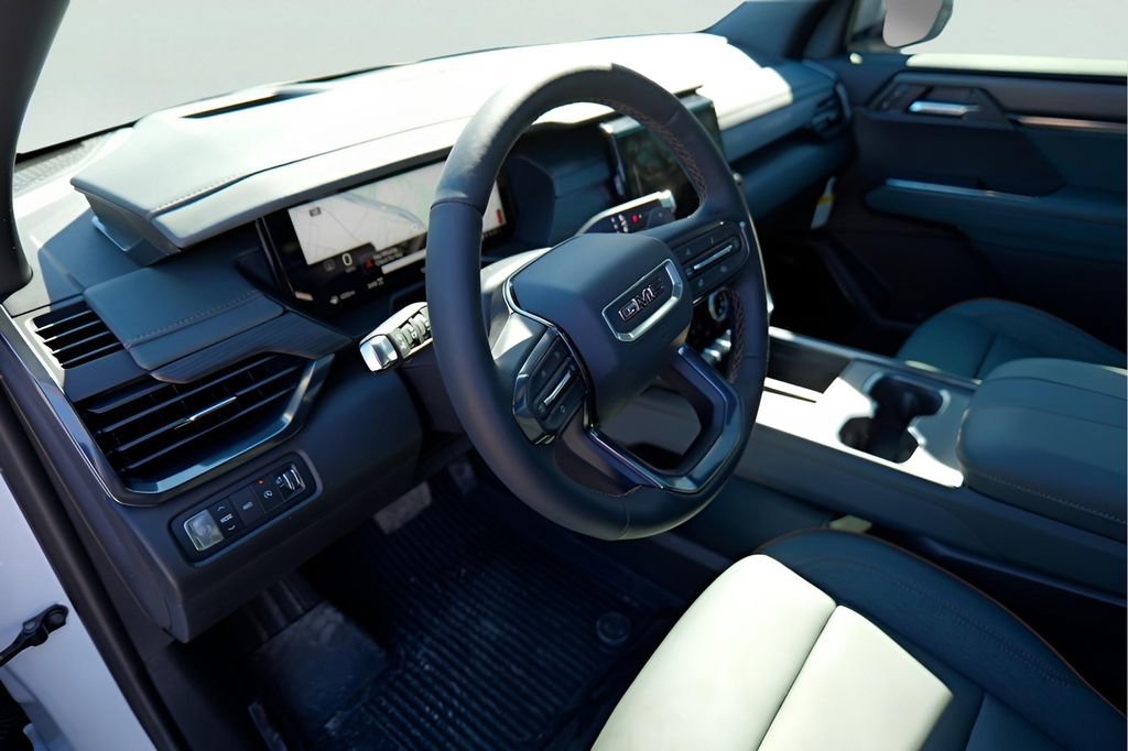 New 2026 GMC Acadia AT4 w/ Luxury Package image 8