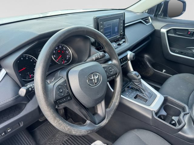 Used 2021 Toyota RAV4 LE FWD image 13
