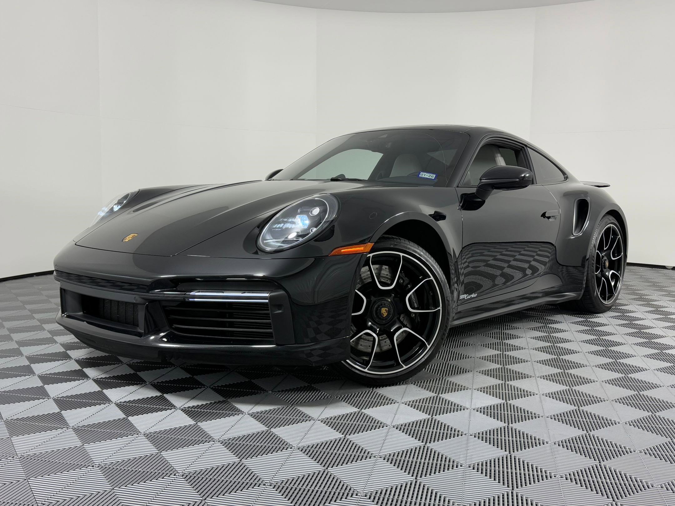 Used 2022 Porsche 911 Turbo image 1