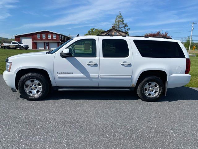 Used 2012 Chevrolet Suburban LT w/ Luxury Package AWD/4WD image 2