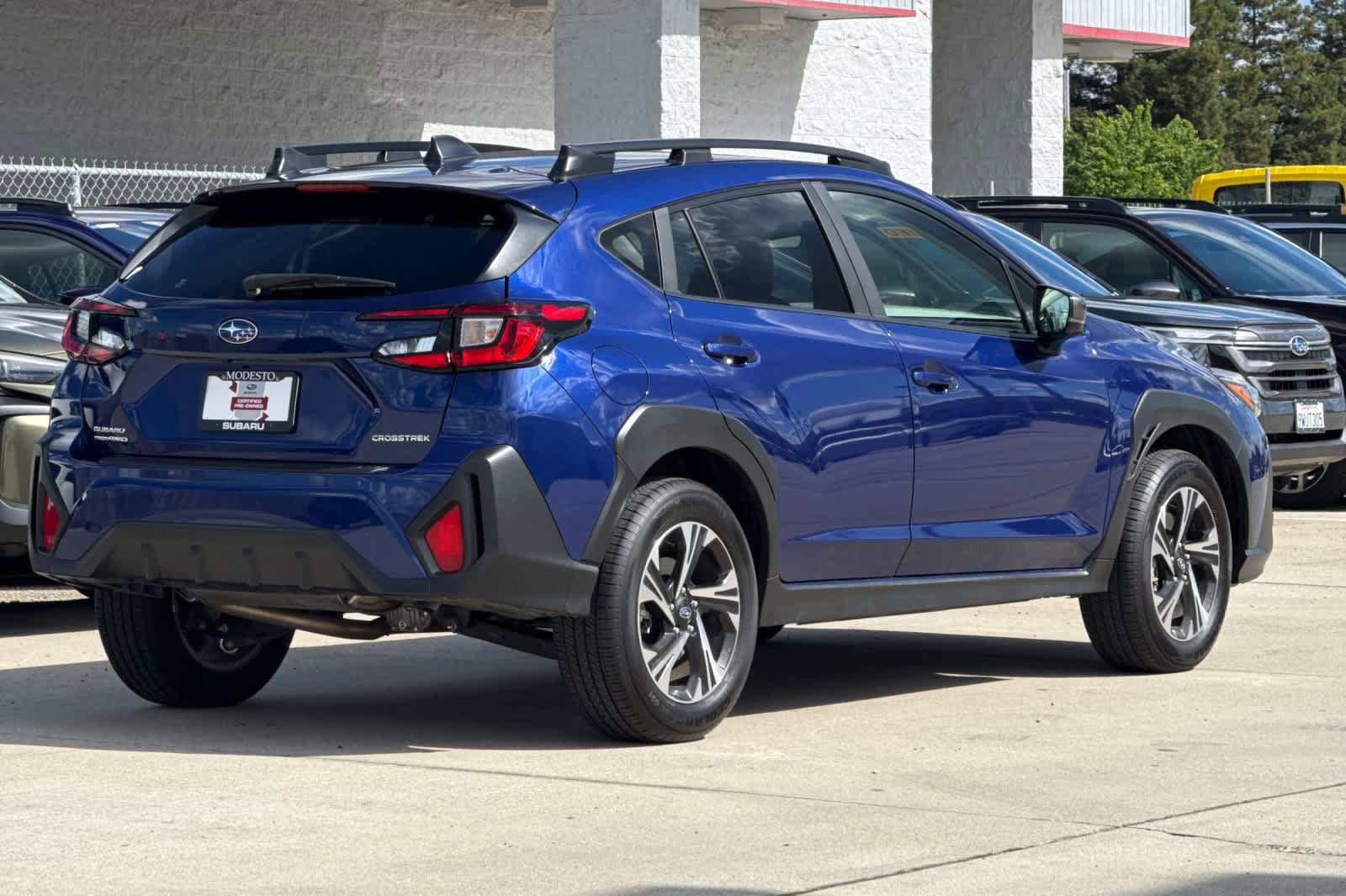 Certified 2025 Subaru Crosstrek 2.0i Premium AWD/4WD image 3
