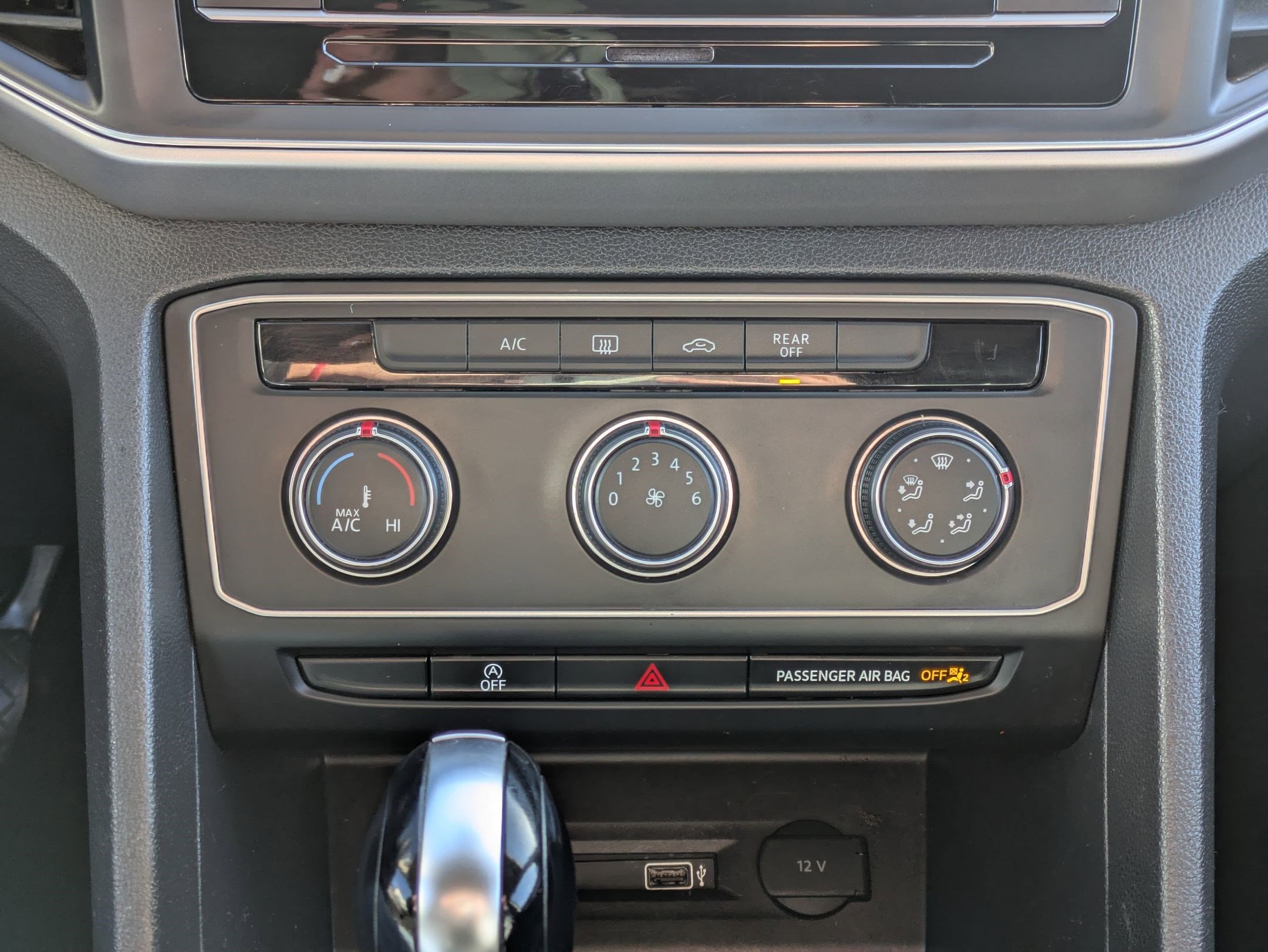 Used 2018 Volkswagen Atlas S image 22