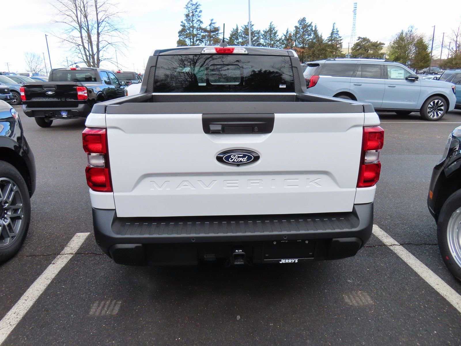 New 2026 Ford Maverick Lariat w/ Black Appearance Package image 5