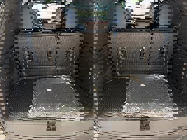 New 2026 Chevrolet Traverse Z71 w/ LPO, Floor Liner Package image 14
