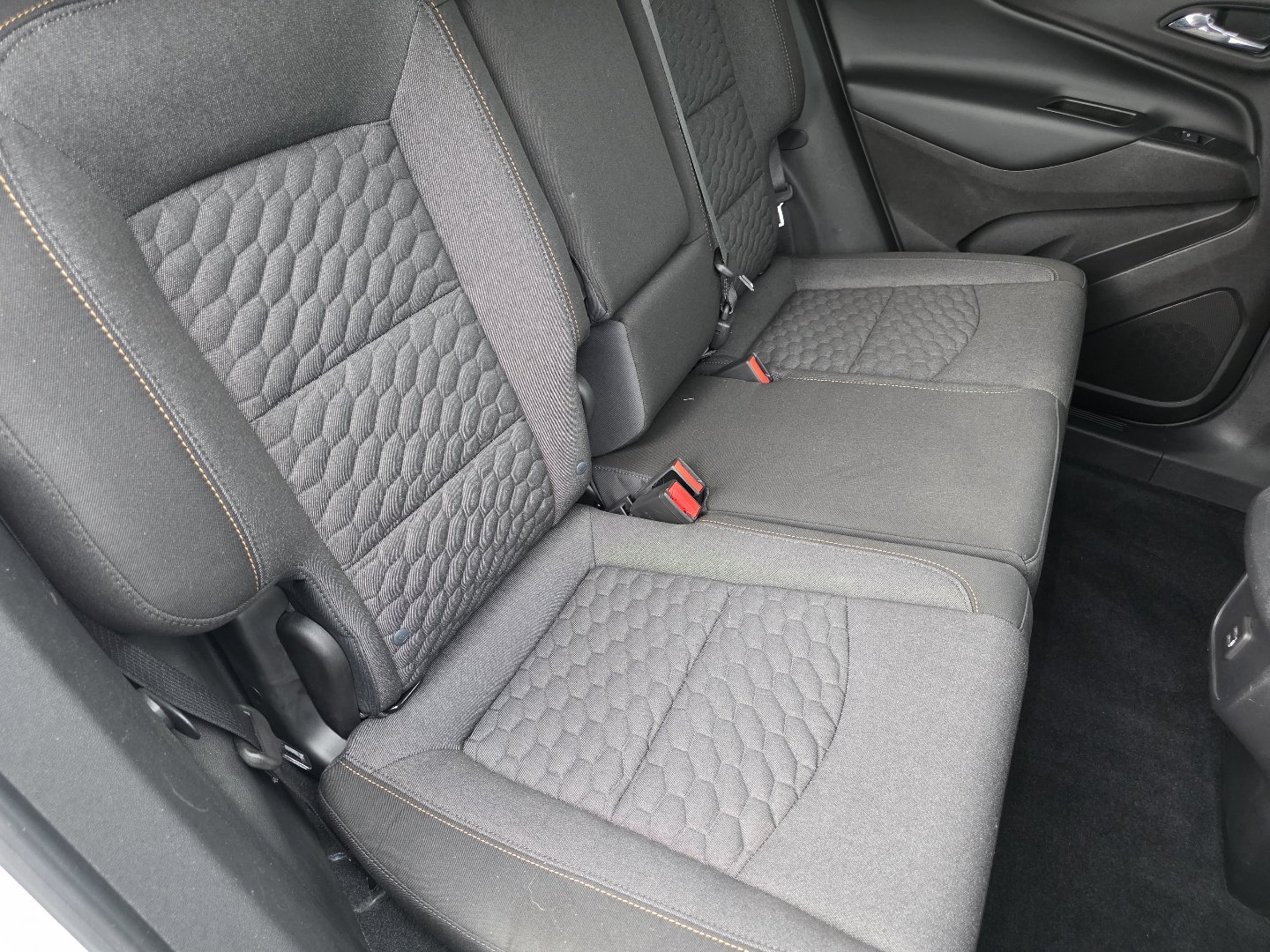 Used 2020 Chevrolet Equinox LT FWD image 19