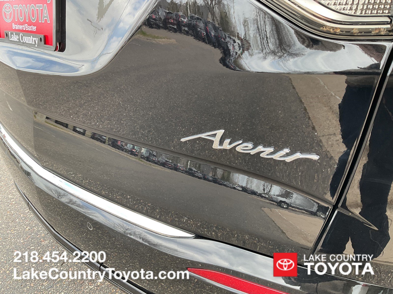 Used 2023 Buick Enclave Avenir w/ Avenir Technology Package AWD/4WD image 10