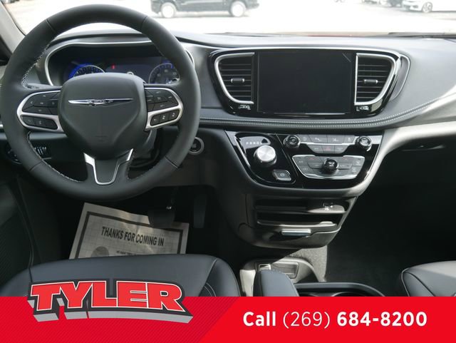 New 2026 Chrysler Pacifica Select FWD image 42