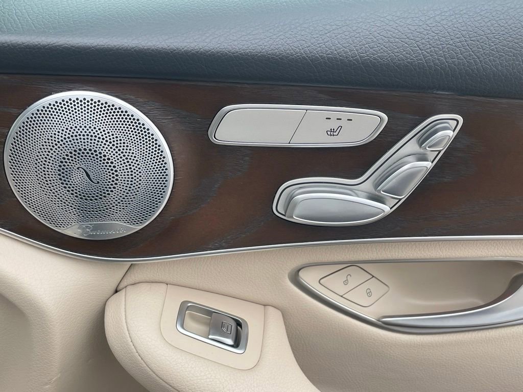 Used 2020 Mercedes-Benz GLC 300 4MATIC Coupe image 13