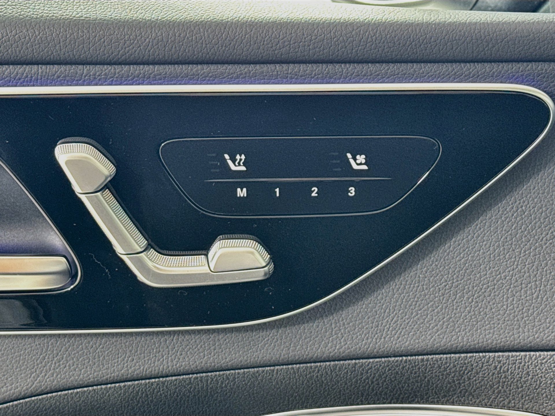 New 2027 Mercedes-Benz C 300 Sedan image 22