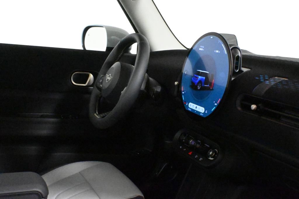 Used 2025 MINI Cooper S image 31