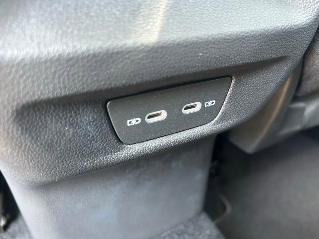 Used 2025 Volkswagen Tiguan S image 42