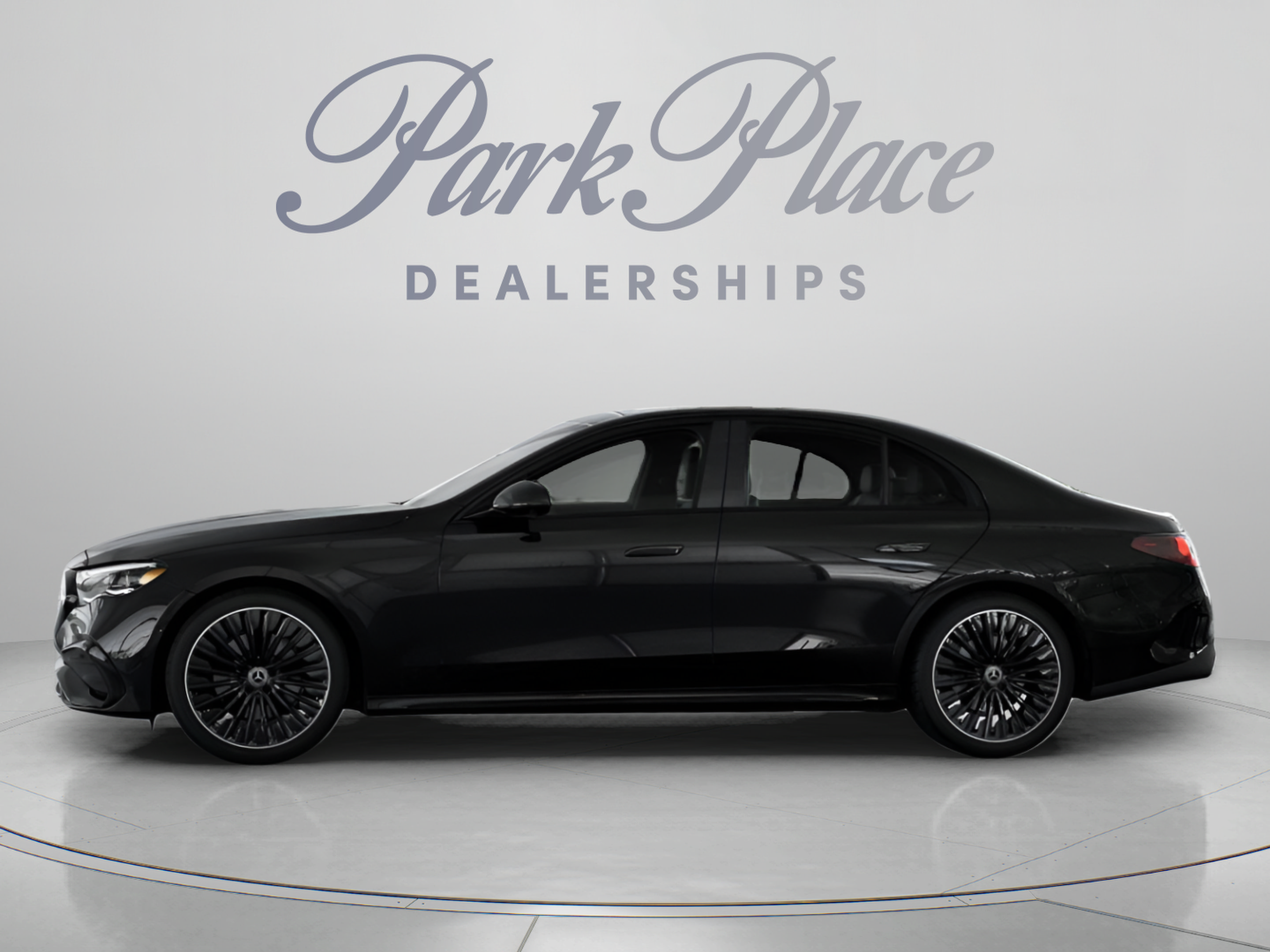 New 2027 Mercedes-Benz E 350 4MATIC Sedan image 4