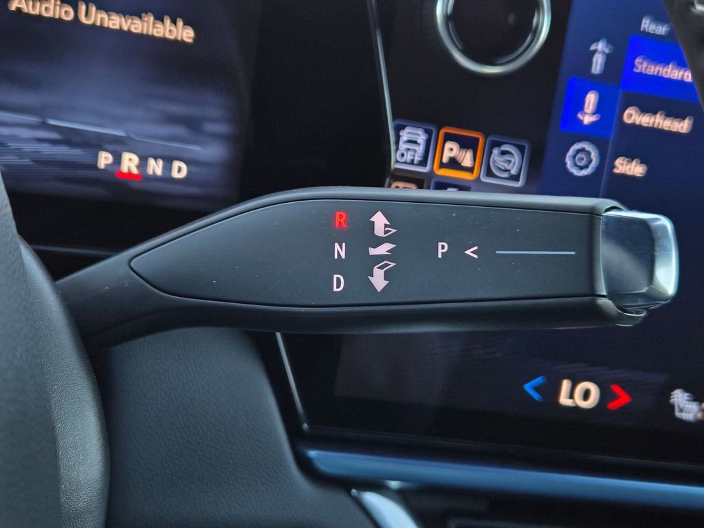 Used 2025 Chevrolet Equinox EV LT w/ Convenience Package image 23