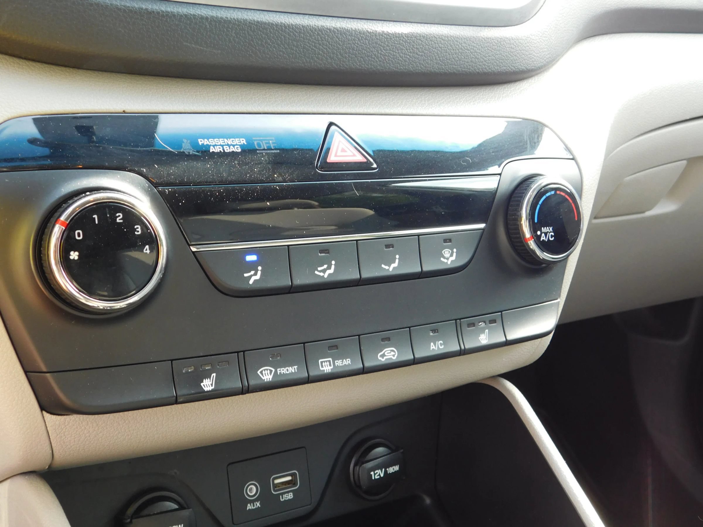 Used 2018 Hyundai Tucson SEL AWD/4WD image 17