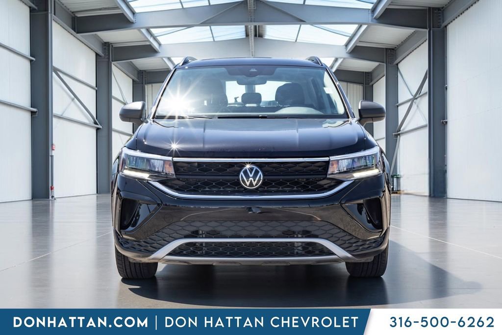 Used 2024 Volkswagen Taos S w/ MDO Package FWD image 20