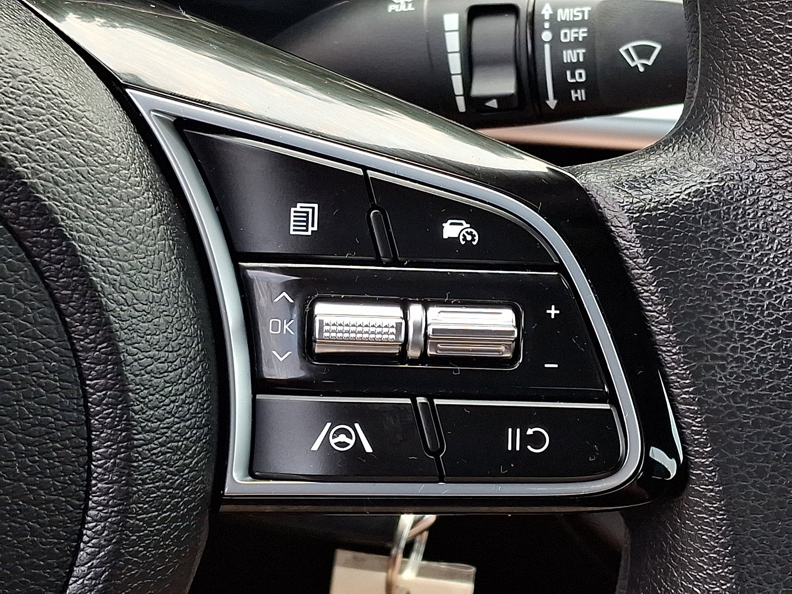 Used 2023 Kia Forte LXS FWD image 22