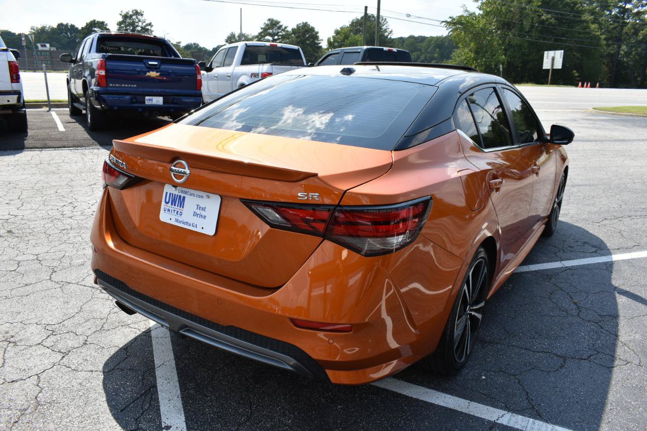 Used 2022 Nissan Sentra SR w/ SR Premium Package FWD image 5