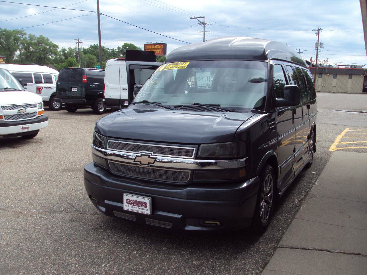Used 2014 Chevrolet Express 1500 AWD image 5