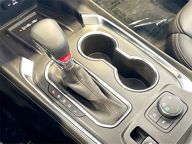 Used 2023 Chevrolet Traverse RS image 16