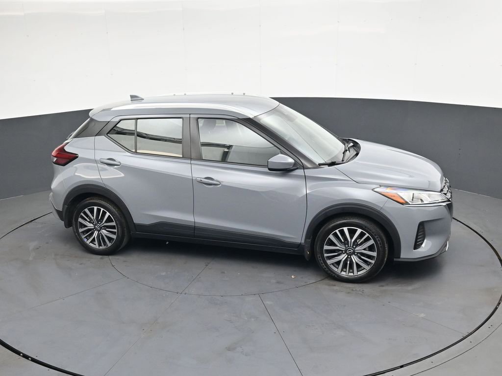 Used 2023 Nissan Kicks SV FWD image 29
