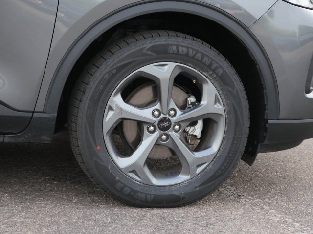 Used 2025 Ford Escape ST-Line Select AWD/4WD image 7