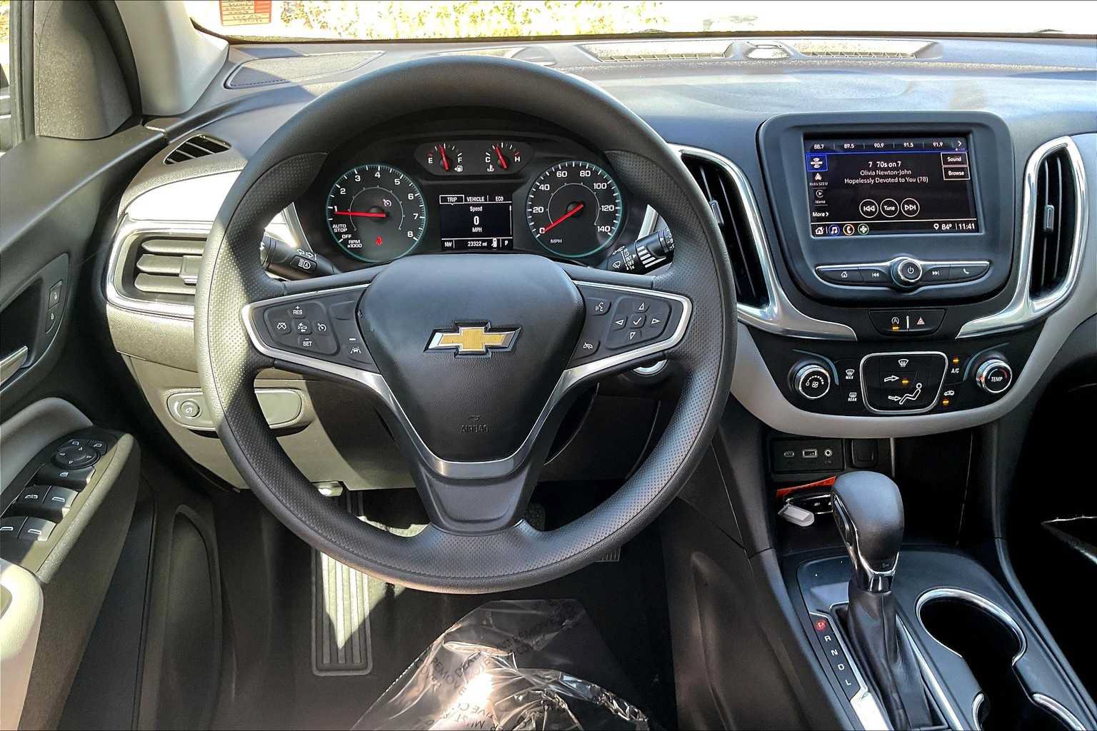 Used 2023 Chevrolet Equinox LS FWD image 6