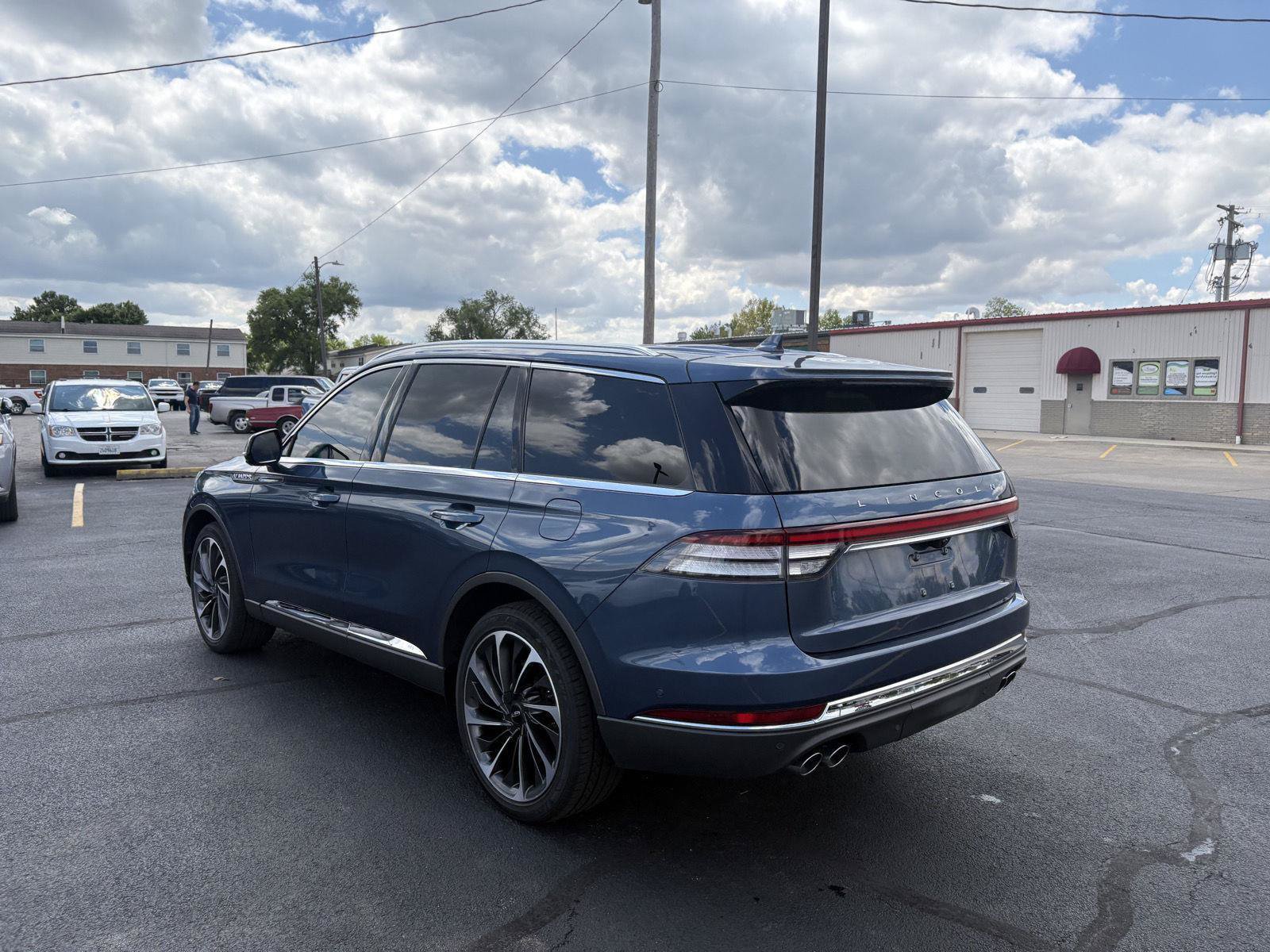 Used 2020 Lincoln Aviator Reserve w/ Equipment Group 202A AWD/4WD image 26