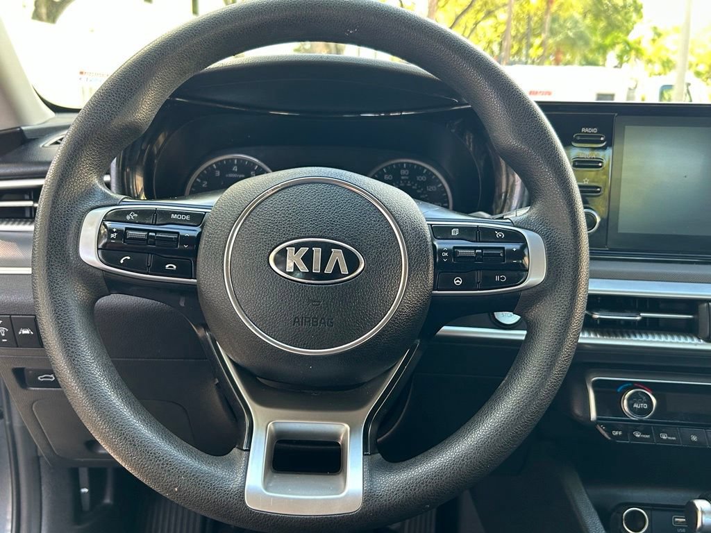 Used 2021 Kia K5 LXS FWD image 16