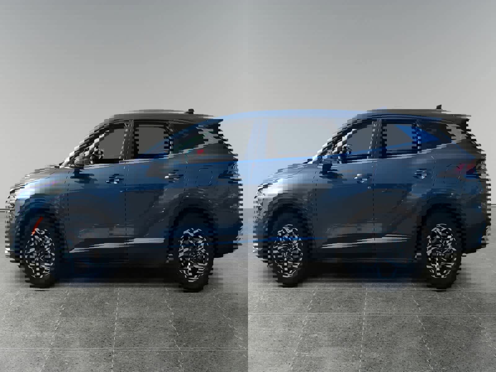 Used 2023 Kia Sportage LX image 2