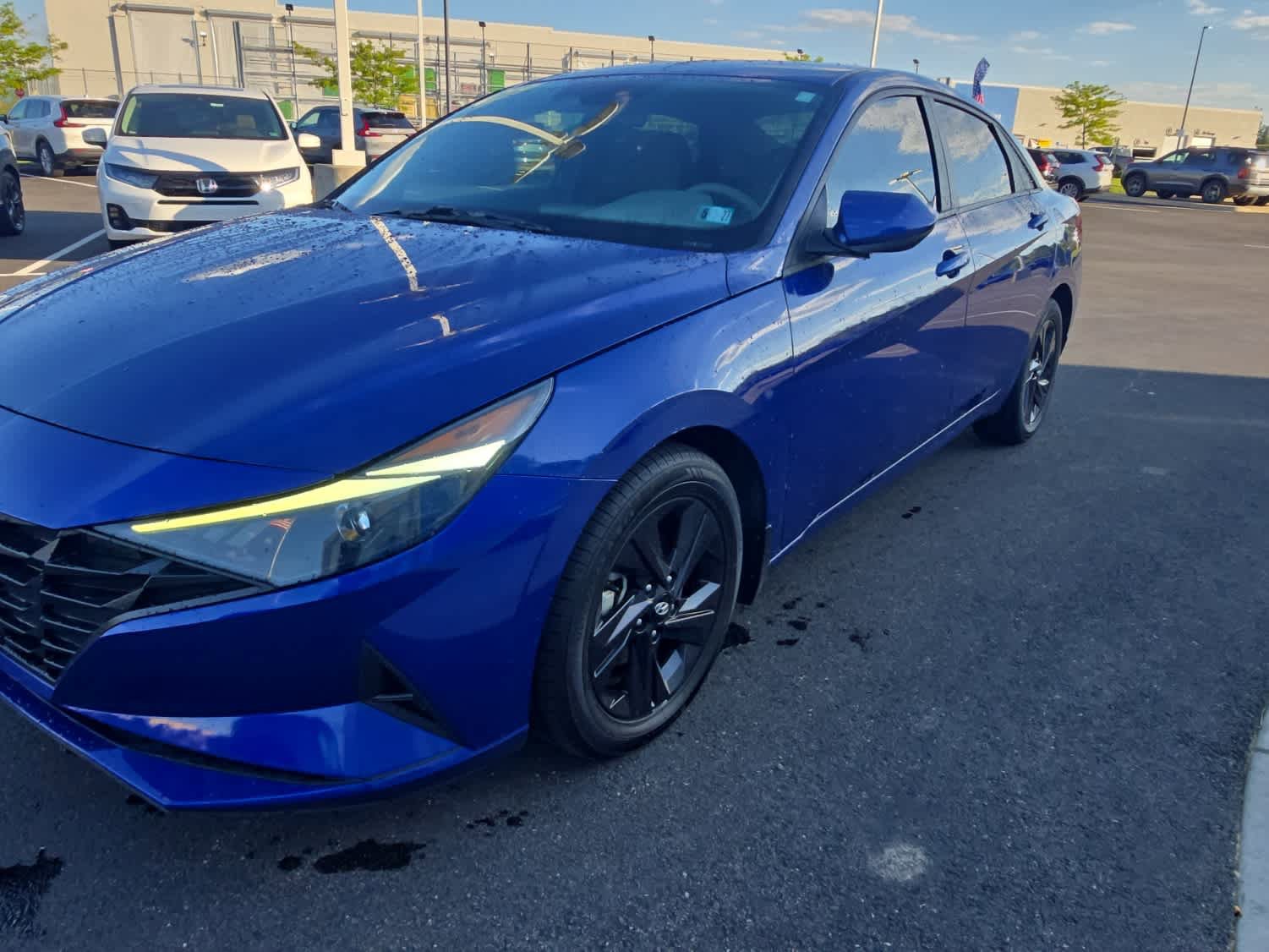 Used 2022 Hyundai Elantra SEL FWD image 4