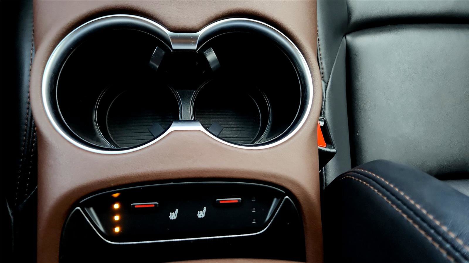 Used 2024 Toyota Venza XLE image 45