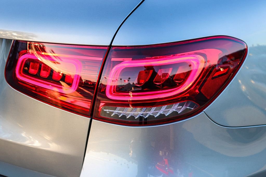 Used 2020 Mercedes-Benz GLC 300 image 10