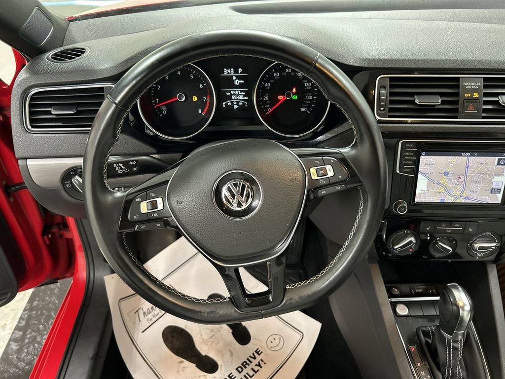 Used 2016 Volkswagen Jetta Sport FWD image 4