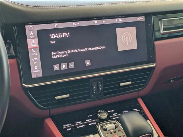 Used 2020 Porsche Cayenne Turbo S image 13