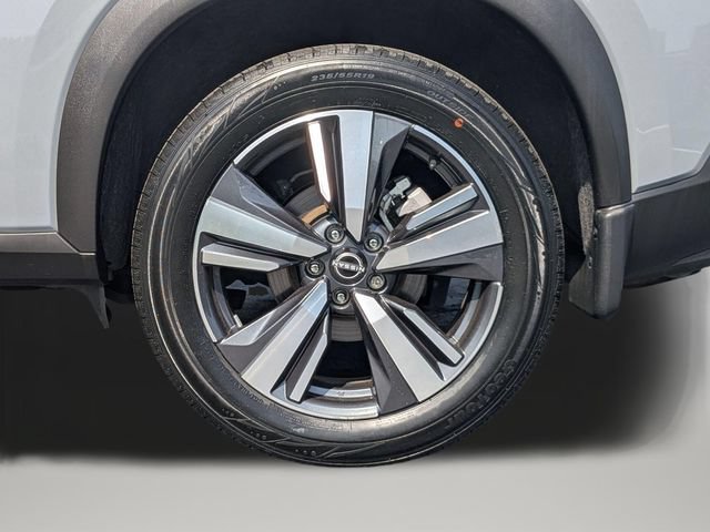 Used 2023 Nissan Rogue SL AWD/4WD image 11