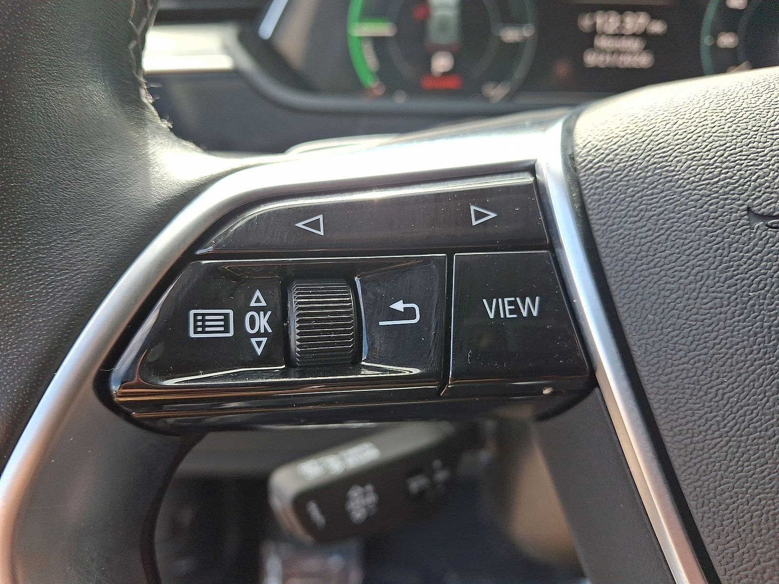 Used 2024 Audi Q8 e-tron Premium Plus w/ Premium Plus Package AWD/4WD image 23