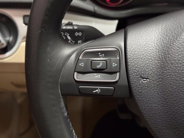 Used 2013 Volkswagen Passat 2.5 SE FWD image 17
