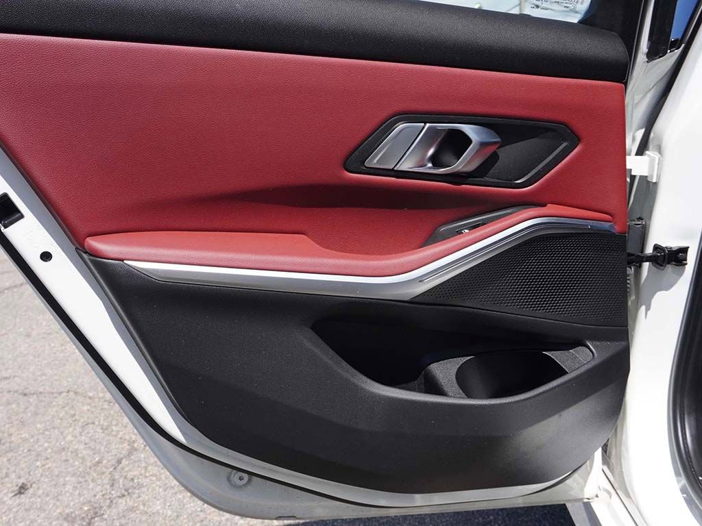 Used 2022 BMW 330i xDrive Sedan w/ Premium Package 2 image 24