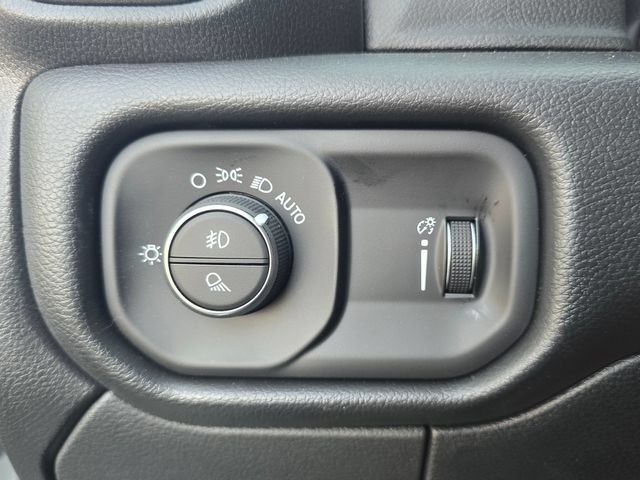 New 2026 RAM 3500 Tradesman AWD/4WD image 16