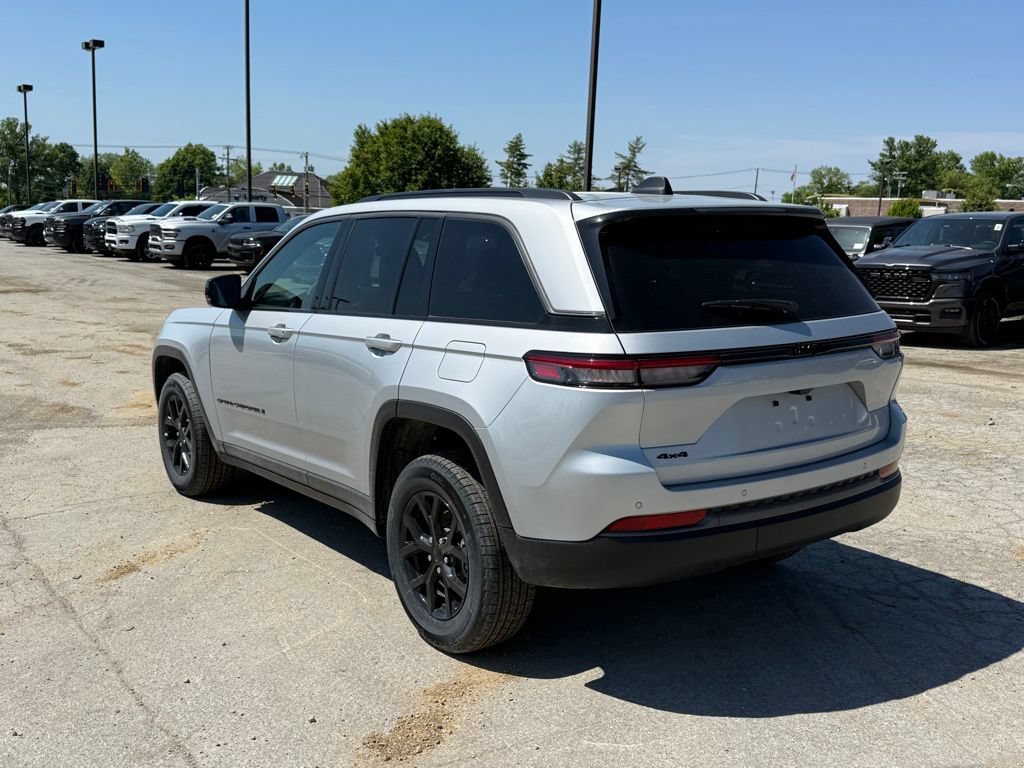 New 2026 Jeep Grand Cherokee Altitude AWD/4WD image 8