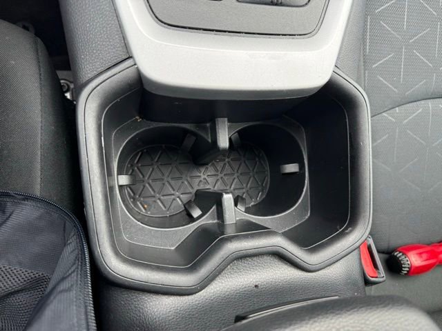 Used 2025 Toyota RAV4 XLE image 19