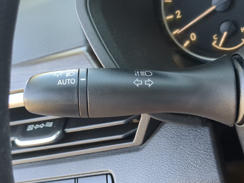 Used 2023 Nissan Altima 2.5 SV FWD image 25