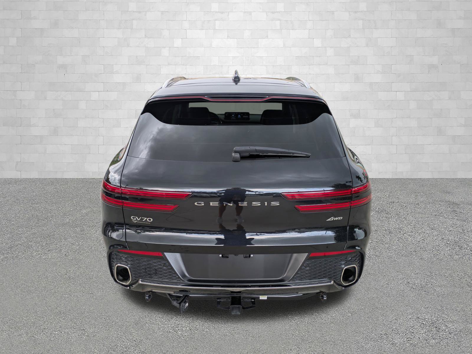 Certified 2022 Genesis GV70 2.5T w/ Advanced Package AWD/4WD image 3